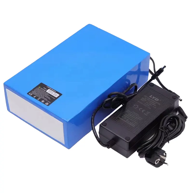 hotel robot battery (2)