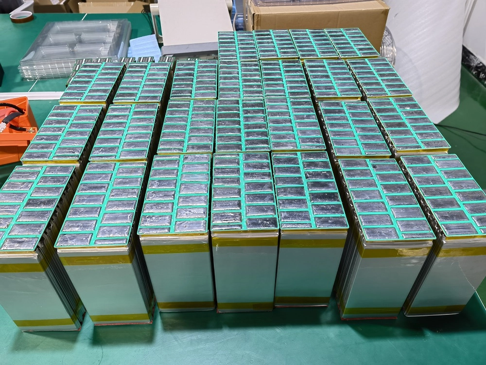 400wh/kg Semi-solid state battery
